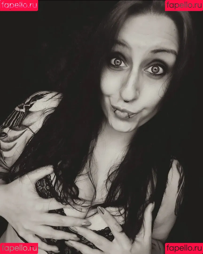 Skelli Onlyfans Photo Gallery 