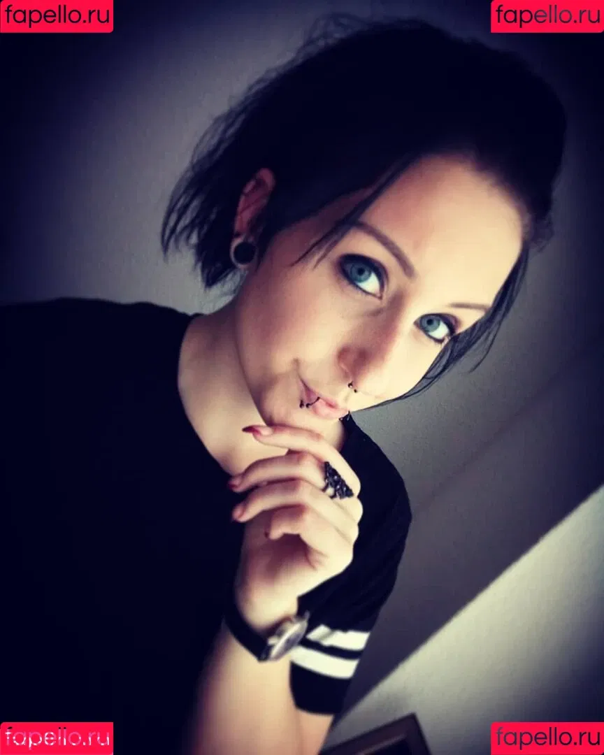 Skelli Onlyfans Photo Gallery 