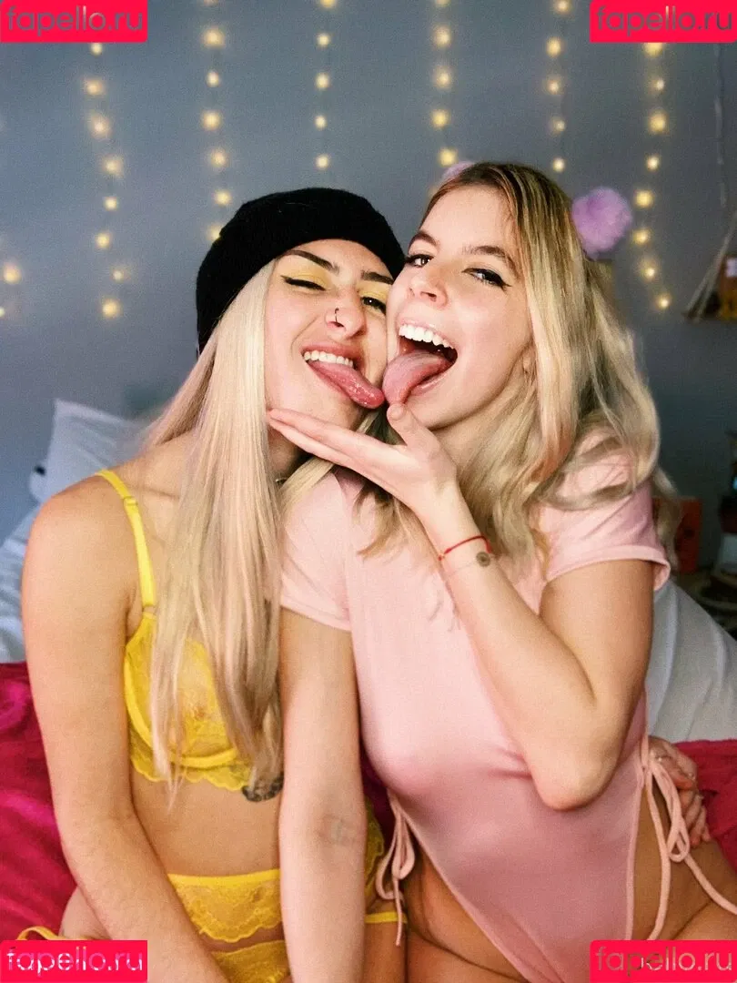 Caitlin Caitlinwoah Onlyfans Photo Gallery 