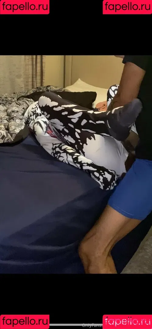 realmilesandgwen Onlyfans Photo Gallery 