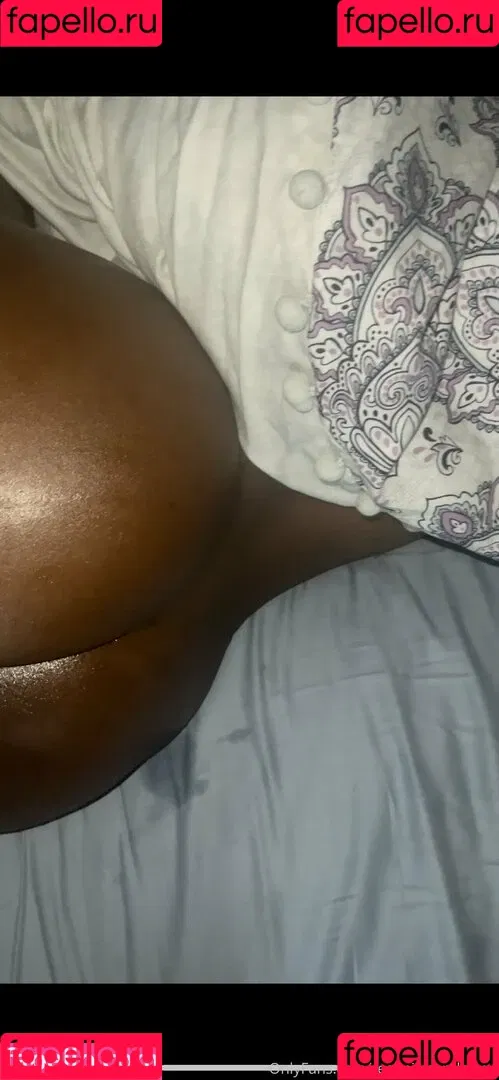 realmilesandgwen Onlyfans Photo Gallery 