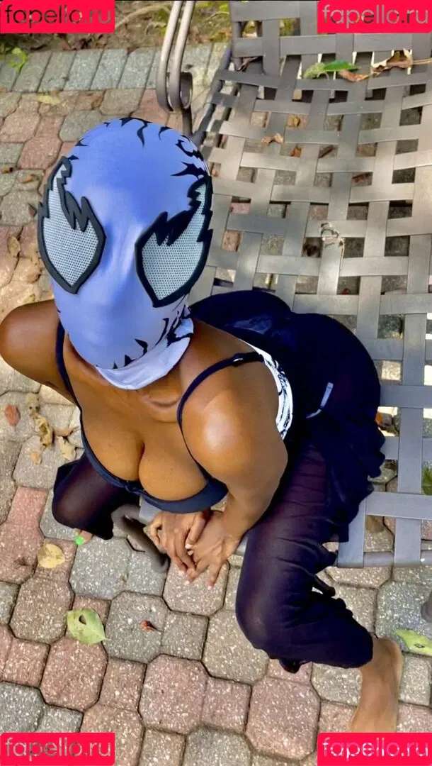 realmilesandgwen Onlyfans Photo Gallery 