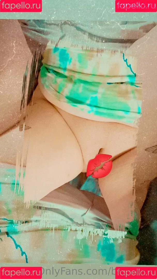 bluulight Onlyfans Photo Gallery 