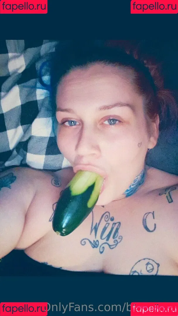 bluulight Onlyfans Photo Gallery 