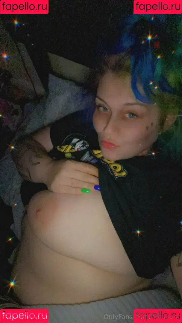 bluulight Onlyfans Photo Gallery 