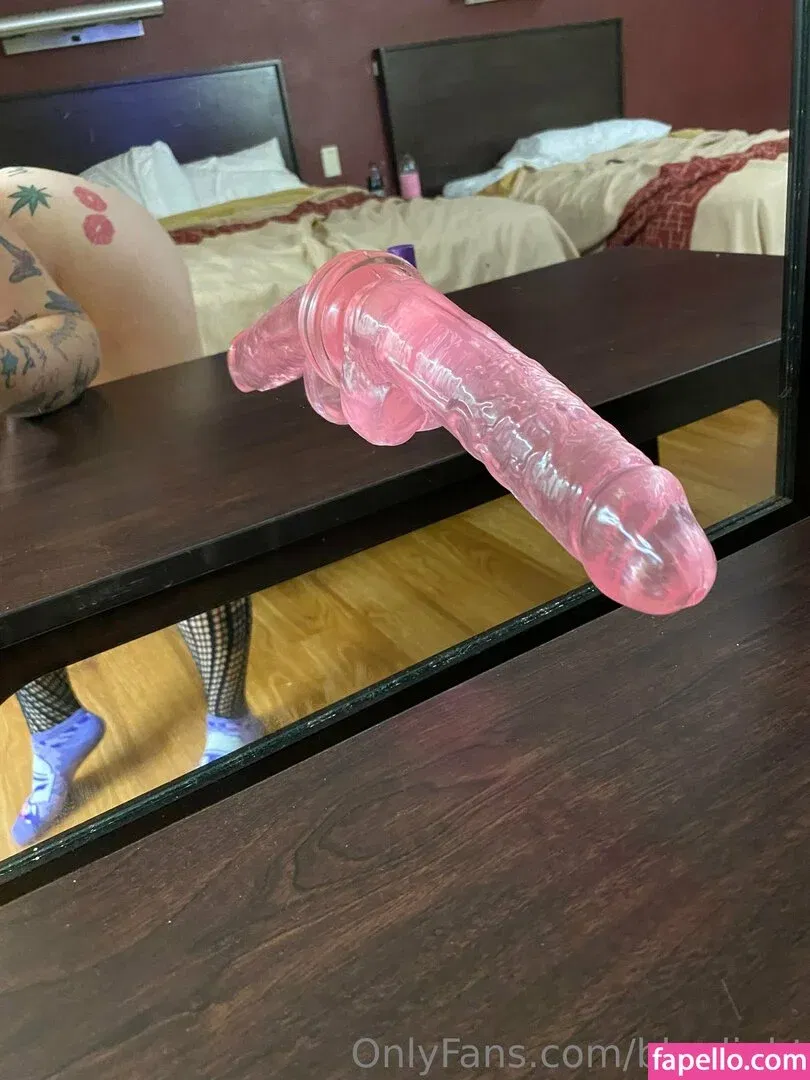 bluulight Onlyfans Photo Gallery 