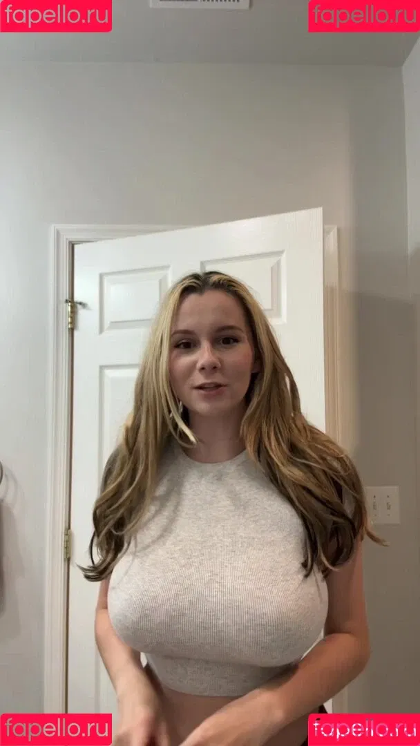 Aniela Verbin Onlyfans Photo Gallery 