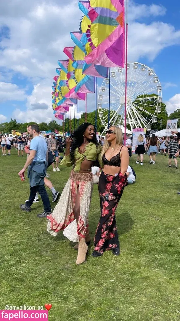 Stephanie Affleck Onlyfans Photo Gallery 