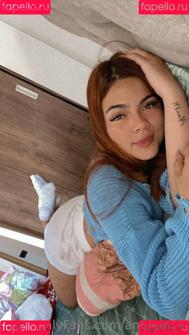 angiem10 Onlyfans Photo Gallery 