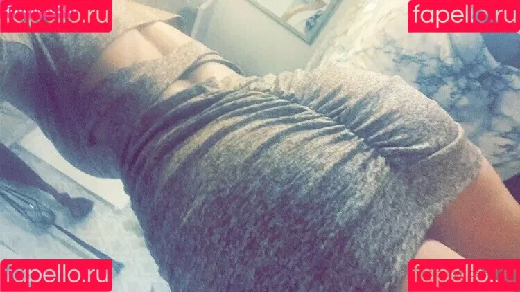 h.peachess Onlyfans Photo Gallery 