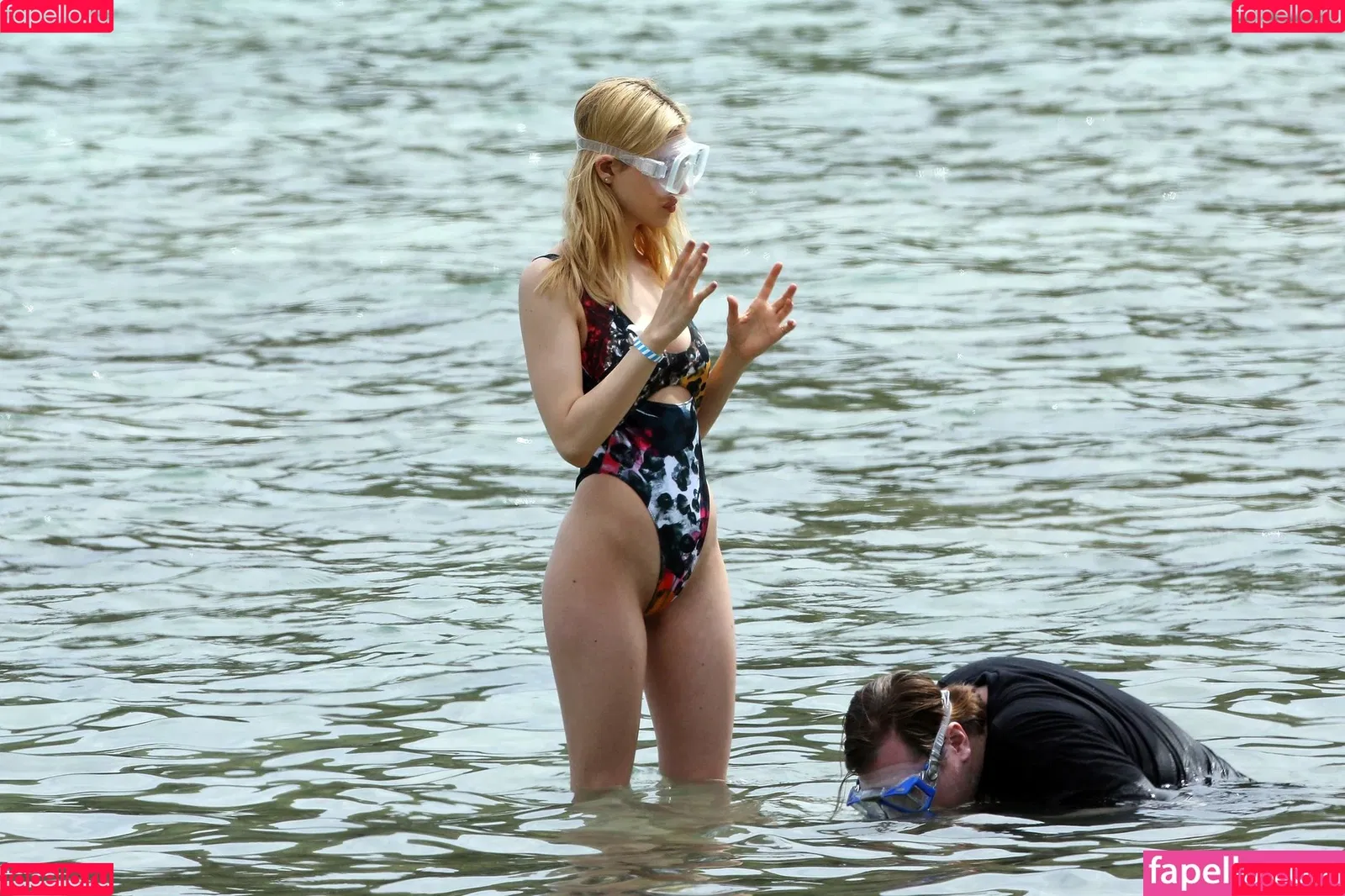 Nicola Peltz Onlyfans Photo Gallery 