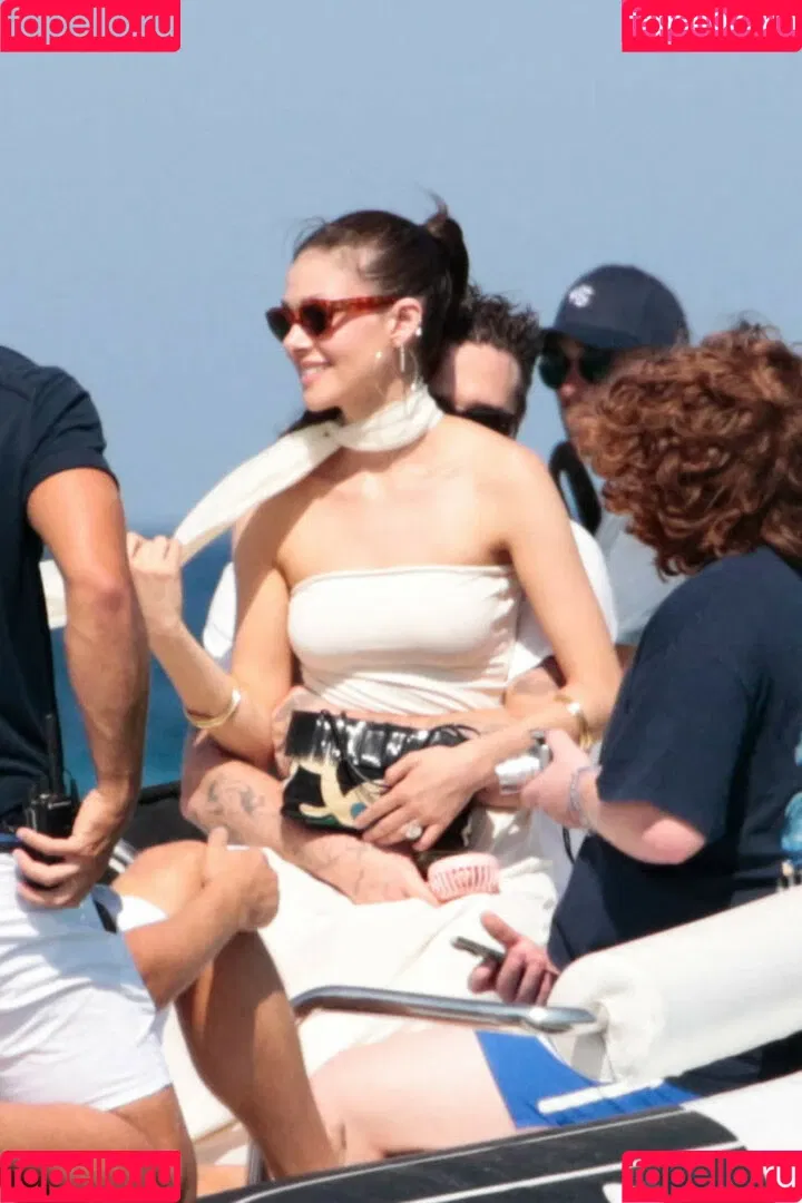 Nicola Peltz Onlyfans Photo Gallery 