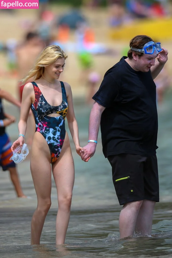 Nicola Peltz Onlyfans Photo Gallery 