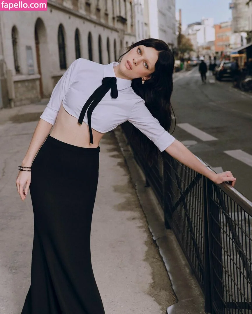 Nicola Peltz Onlyfans Photo Gallery 