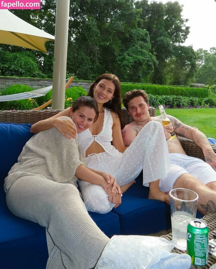 Nicola Peltz Onlyfans Photo Gallery 