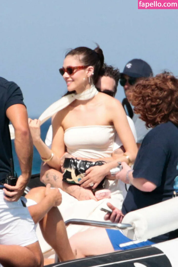 Nicola Peltz Onlyfans Photo Gallery 