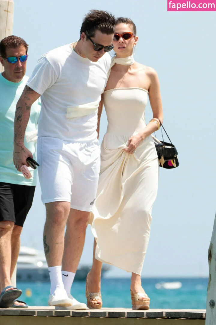 Nicola Peltz Onlyfans Photo Gallery 