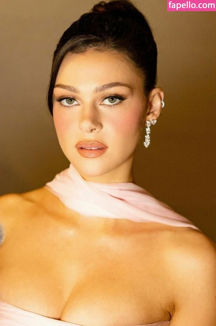 Nicola Peltz Onlyfans Photo Gallery 