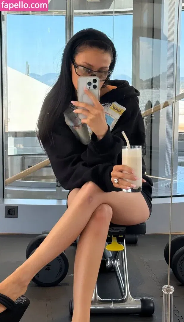 Nicola Peltz Onlyfans Photo Gallery 