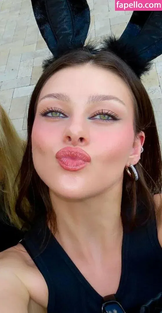 Nicola Peltz Onlyfans Photo Gallery 