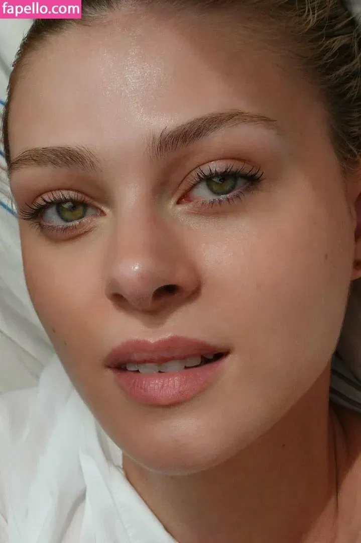 Nicola Peltz Onlyfans Photo Gallery 