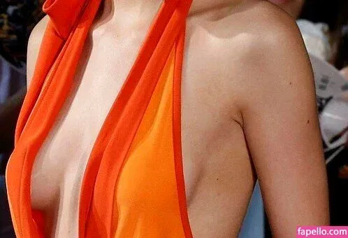 Nicola Peltz Onlyfans Photo Gallery 