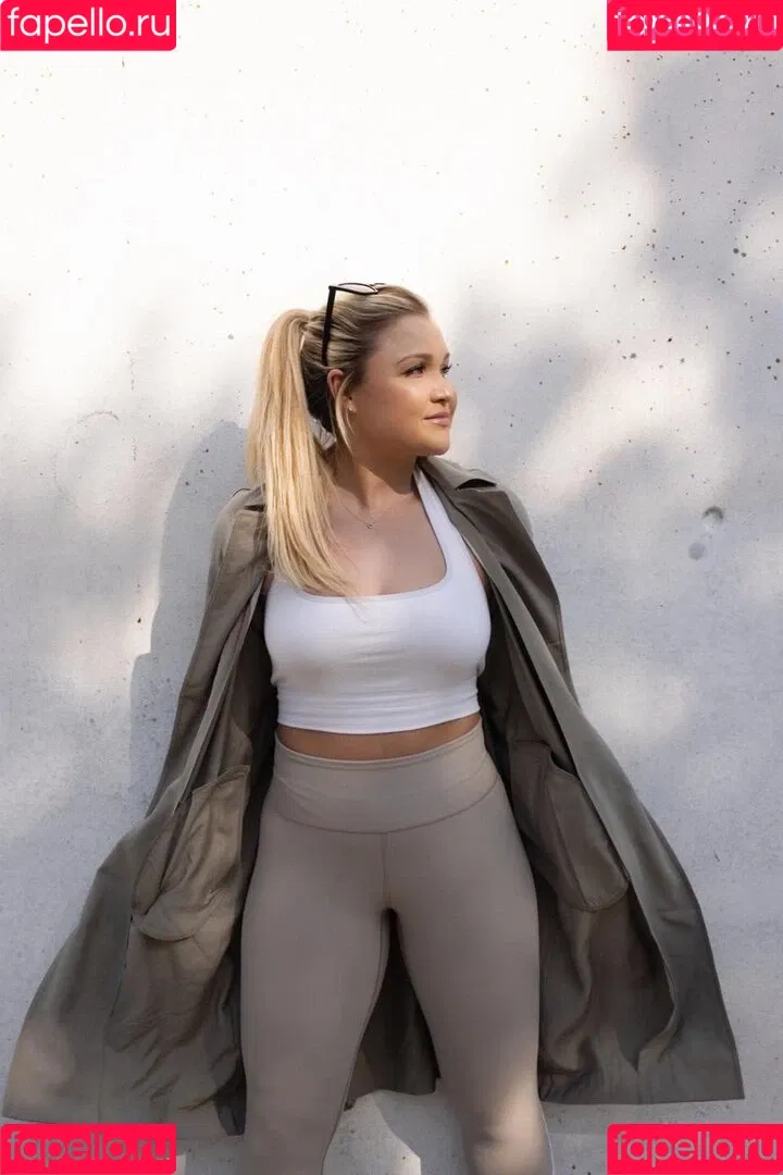 Sophia Thiel Onlyfans Photo Gallery 