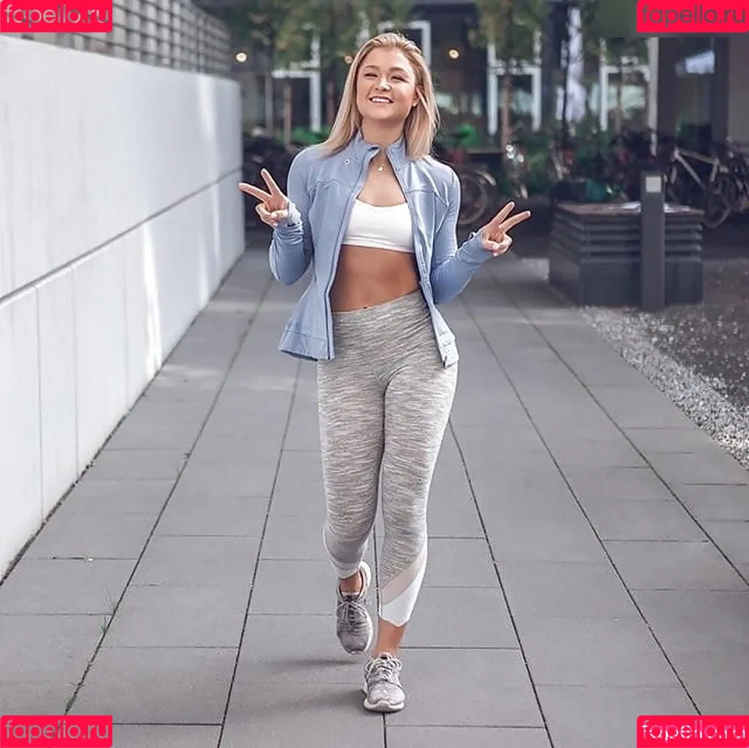 Sophia Thiel Onlyfans Photo Gallery 