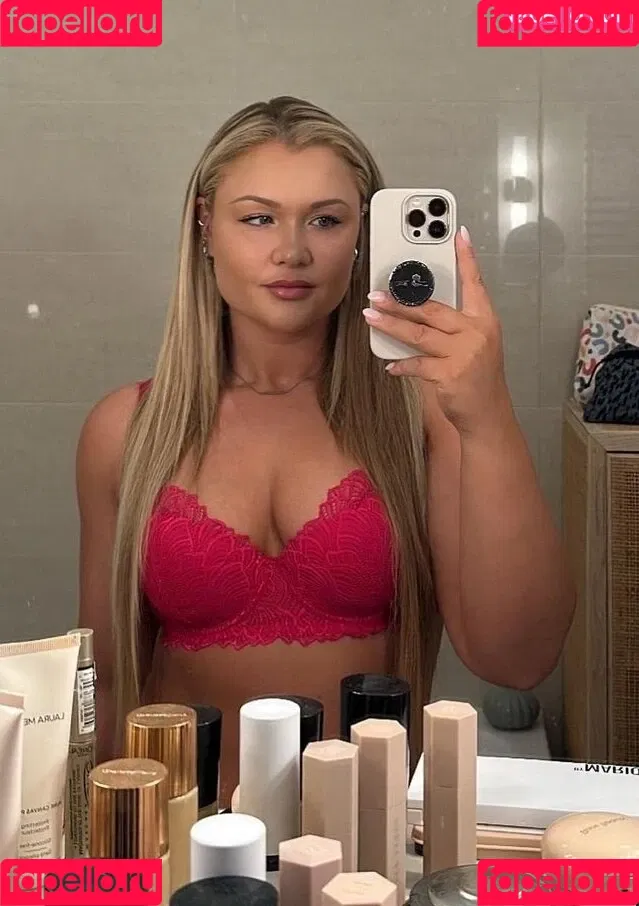 Sophia Thiel Onlyfans Photo Gallery 