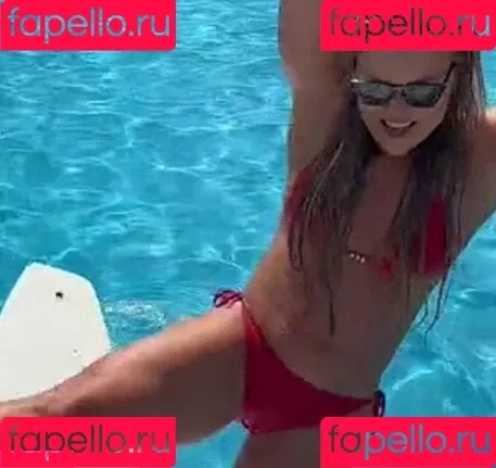 Sophia Thiel Onlyfans Photo Gallery 
