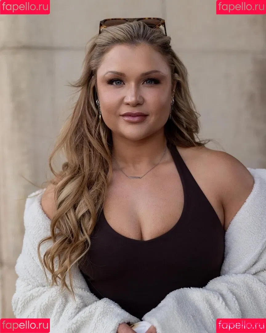 Sophia Thiel Onlyfans Photo Gallery 