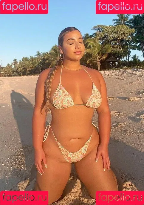 Tiana Sala Onlyfans Photo Gallery 