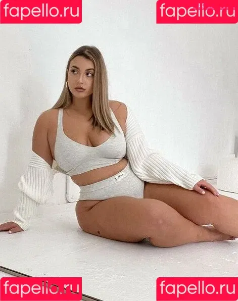 Tiana Sala Onlyfans Photo Gallery 