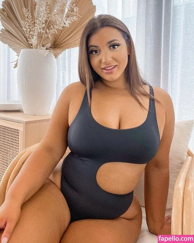 Tiana Sala Onlyfans Photo Gallery 