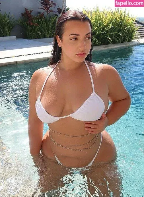 Tiana Sala Onlyfans Photo Gallery 