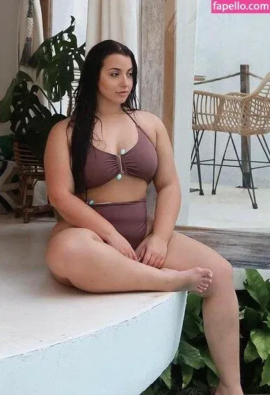 Tiana Sala Onlyfans Photo Gallery 