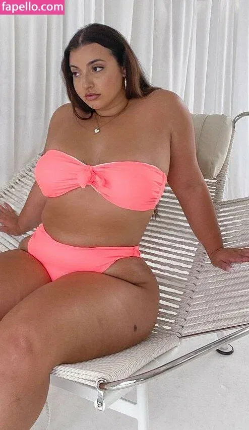 Tiana Sala Onlyfans Photo Gallery 