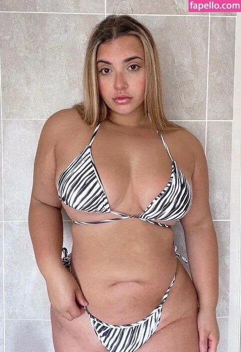 Tiana Sala Onlyfans Photo Gallery 