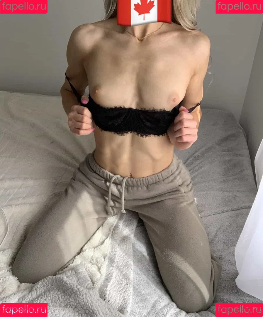 teenytinyblondievip Onlyfans Photo Gallery 