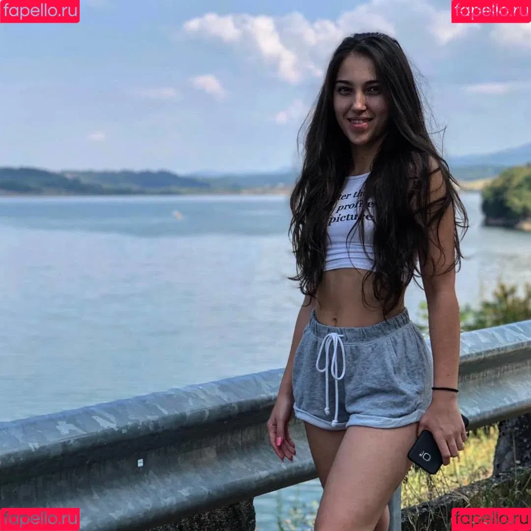 Madalina Mates Onlyfans Photo Gallery 