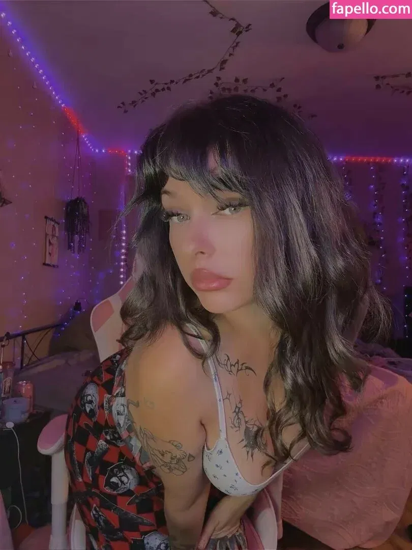 Waiifu Onlyfans Photo Gallery 