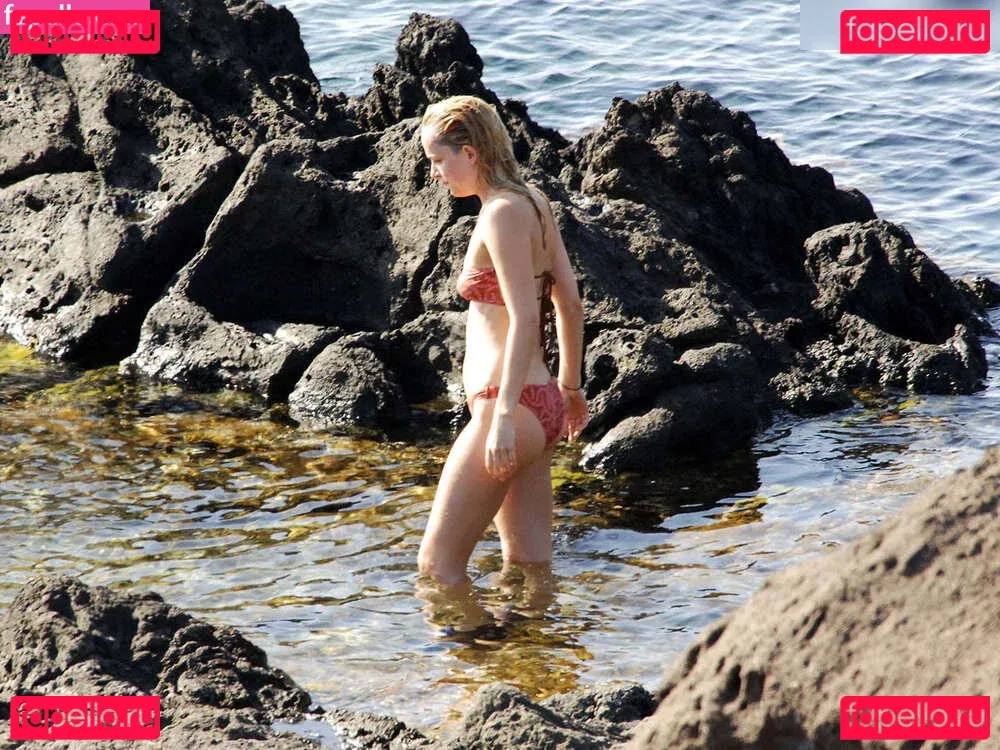 Dakota Johnson Onlyfans Photo Gallery 