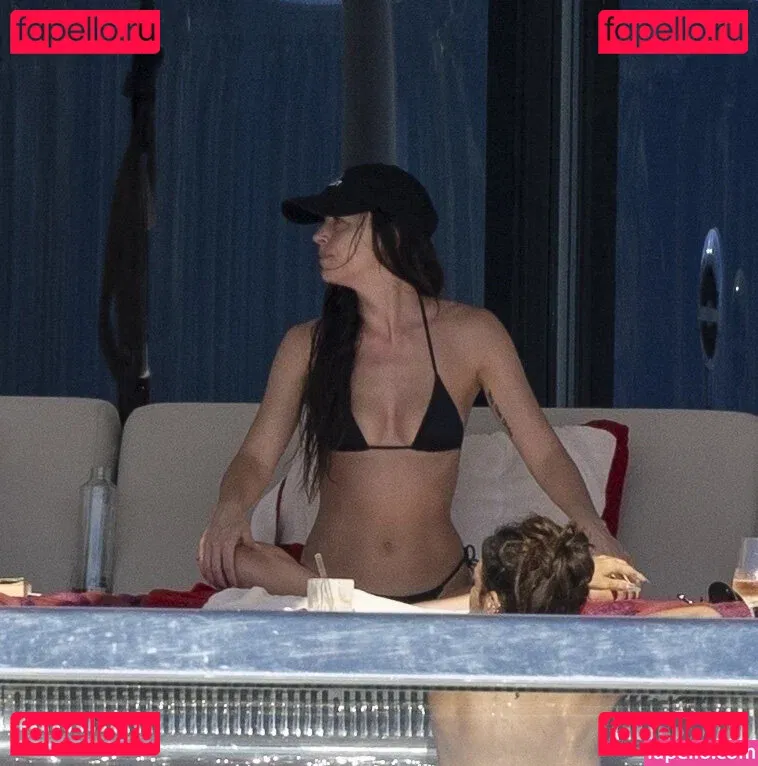 Dakota Johnson Onlyfans Photo Gallery 