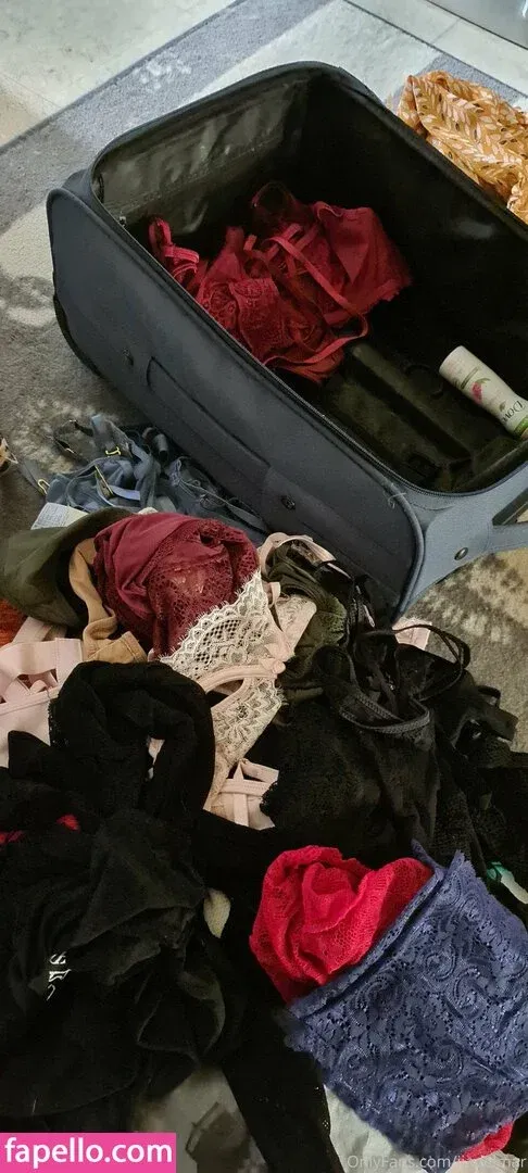 ijadelmar Onlyfans Photo Gallery 