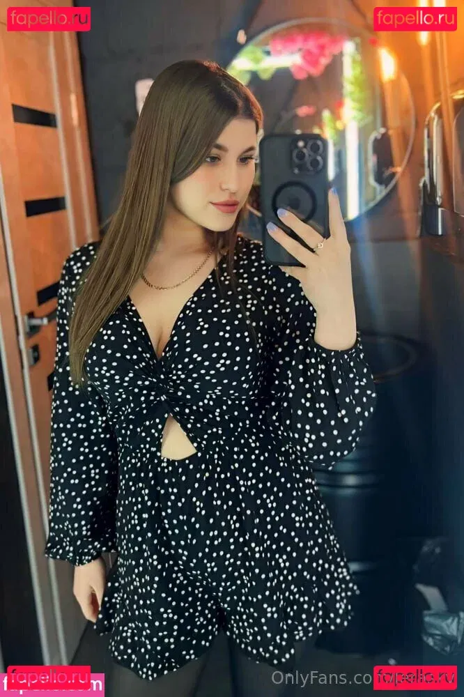 lerasky Onlyfans Photo Gallery 