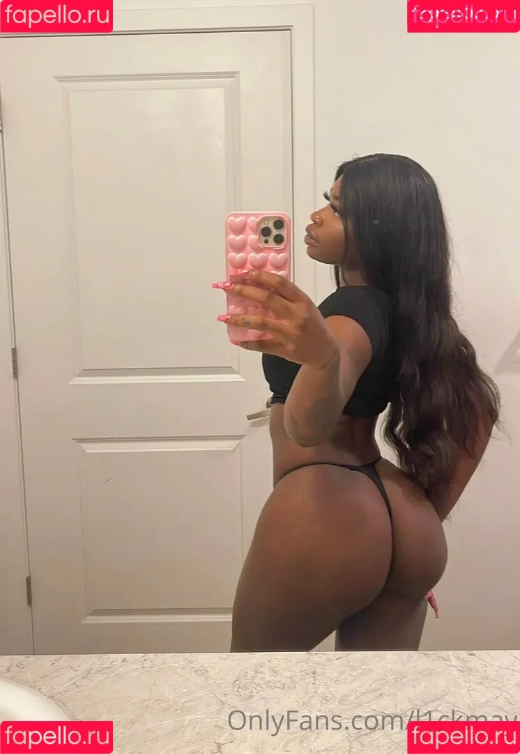 mayhoekage Onlyfans Photo Gallery 
