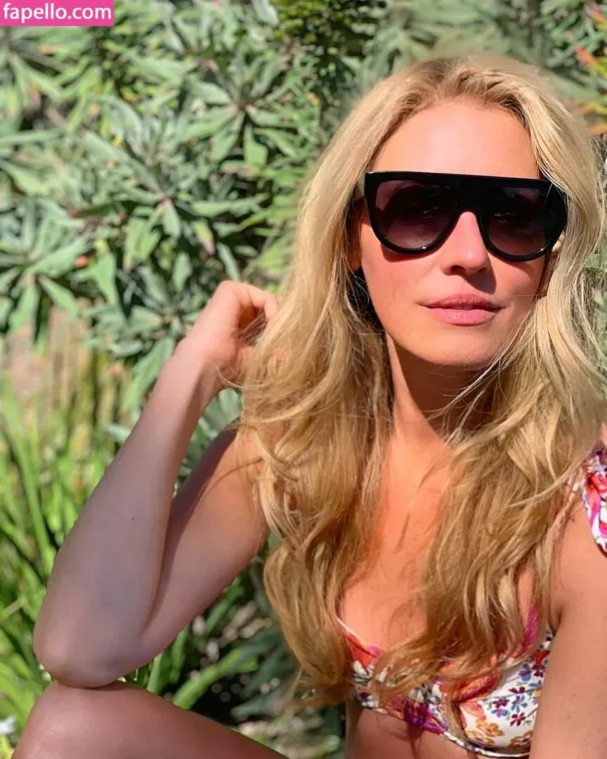 Cat Deeley Onlyfans Photo Gallery 