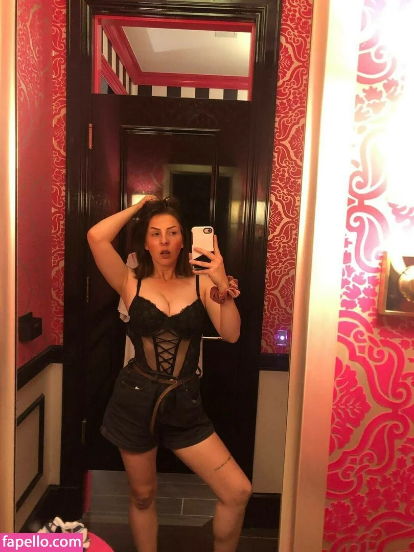 Mikomin Onlyfans Photo Gallery 