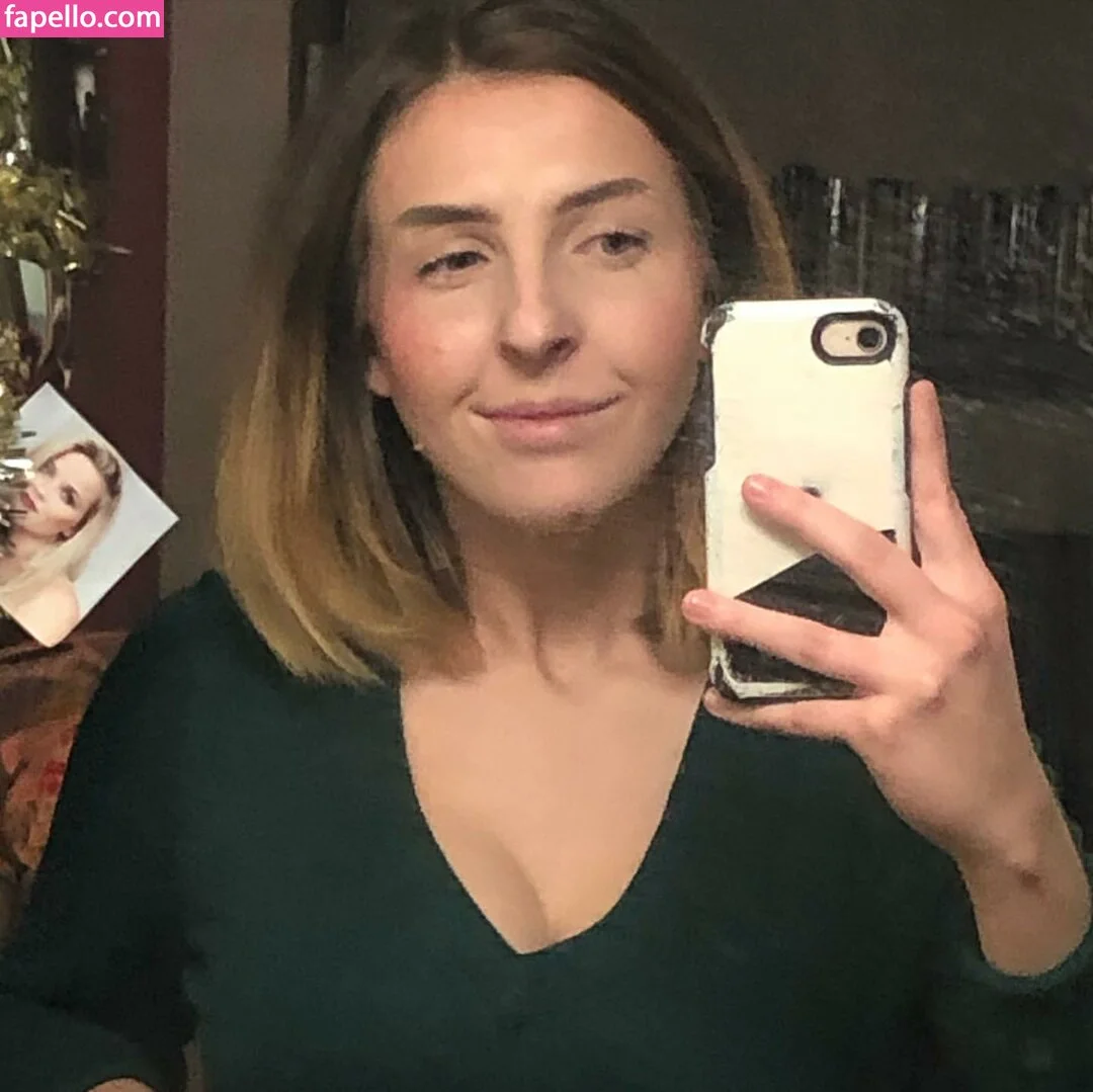 Mikomin Onlyfans Photo Gallery 