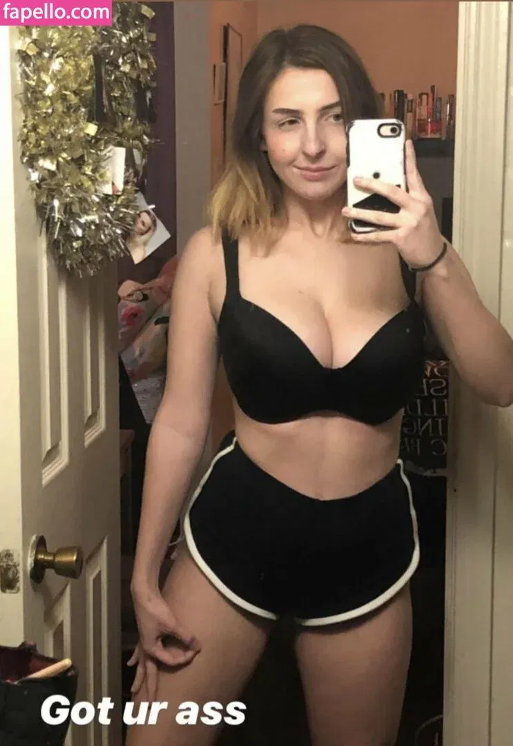 Mikomin Onlyfans Photo Gallery 